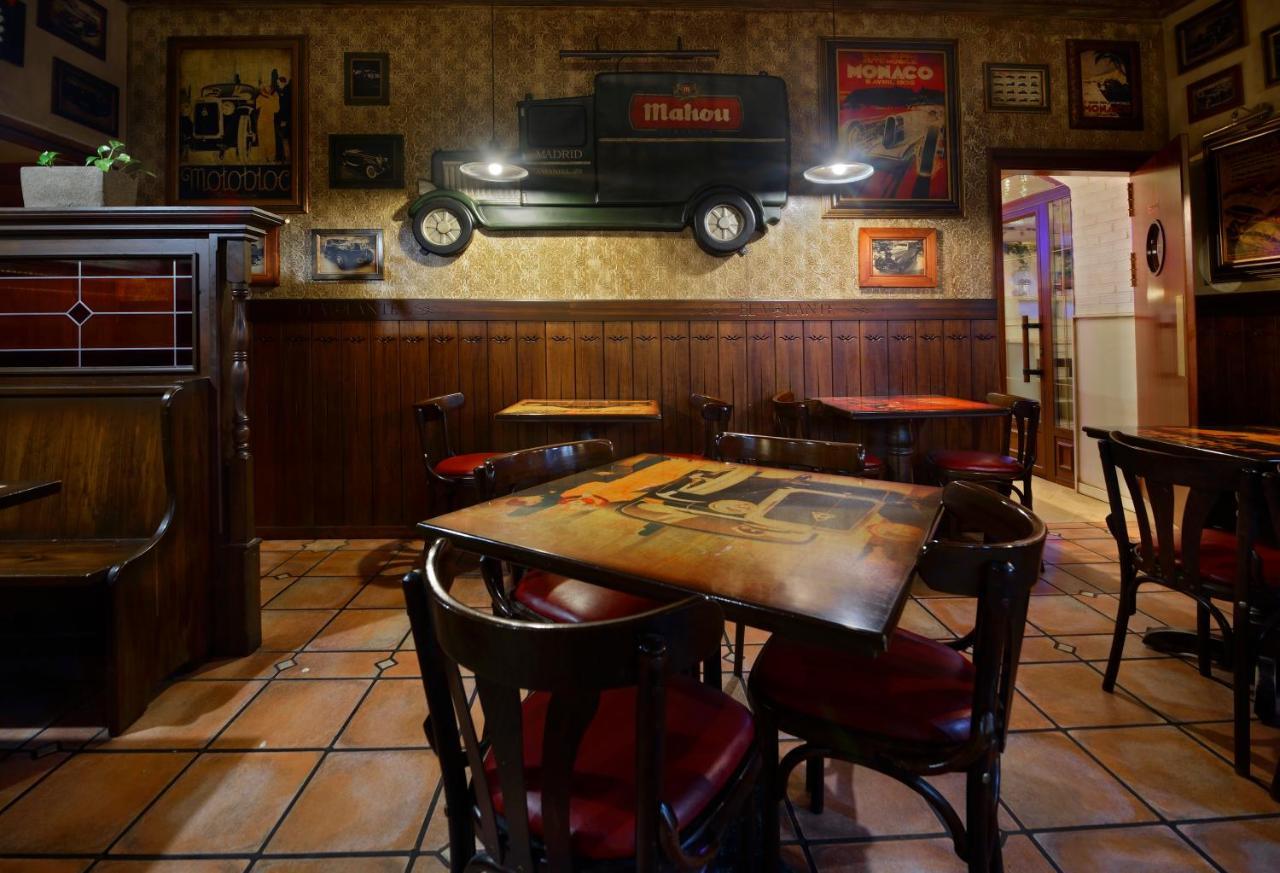 El Volante Otel Ciempozuelos Dış mekan fotoğraf