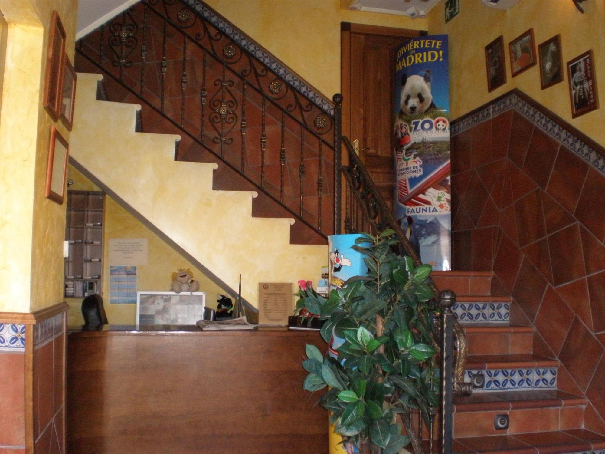 El Volante Otel Ciempozuelos Dış mekan fotoğraf